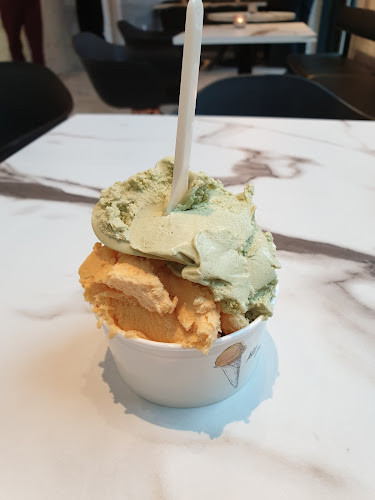 Opinii despre Gelatonova Norra Stationsgatan în Stockholm - Gastronomi och hotellverksamhet