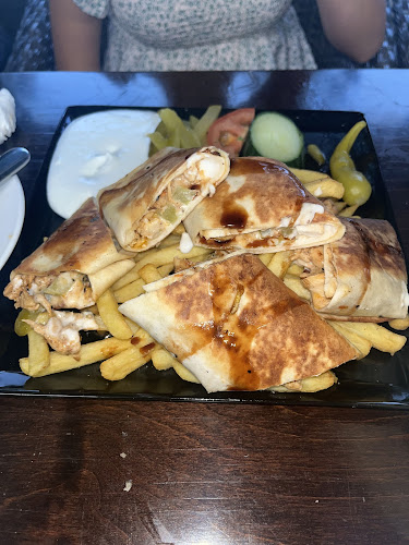 Pärlan Pizzeria & Pub - Gastronomi och hotellverksamhet