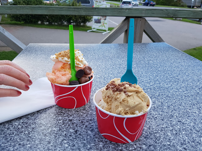 Reviews of Laxbutiken Ljungskile in Ljungskile - Gastronomi och hotellverksamhet