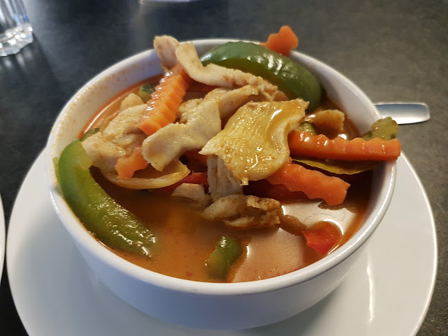 Thims Thaikök - Gastronomi och hotellverksamhet