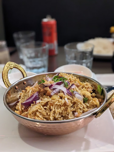 Hello Asia - Gastronomi och hotellverksamhet