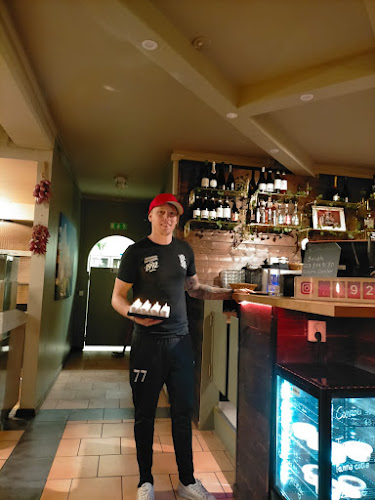 Opinii despre DOC Sundsvall în Sundsvall - Gastronomi och hotellverksamhet