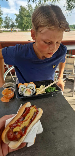 Opinii despre Sushi & Thai Express în Nyköping - Gastronomi och hotellverksamhet