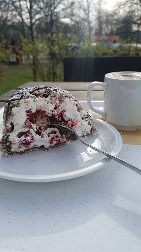 Comentarii opinii despre Under Eken Bistro & Catering