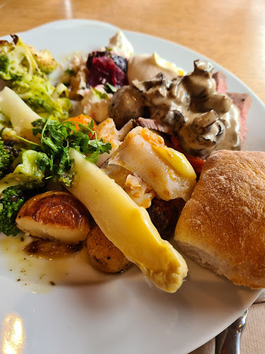 K-Märkt Garnisonen - Gastronomi och hotellverksamhet