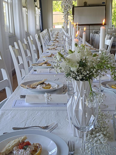 Restaurang Karön, Schweizeriet på Karön - Gastronomi och hotellverksamhet