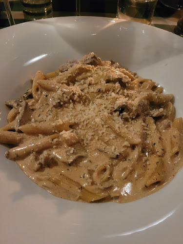 Capridue's Bakficka - Gastronomi och hotellverksamhet