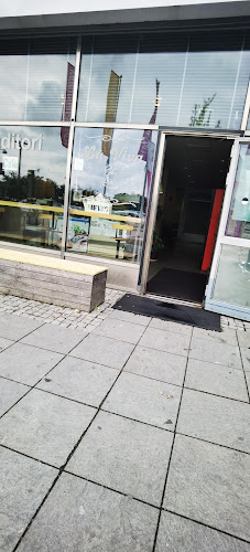 Opinii despre Café La Viva în Angered - Gastronomi och hotellverksamhet