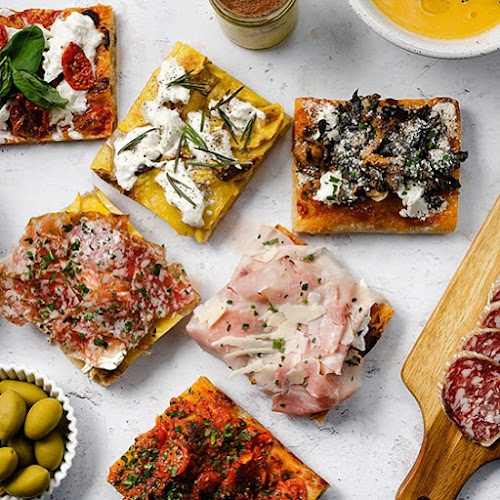 THE ITALIAN COUSINS - Gastronomi och hotellverksamhet