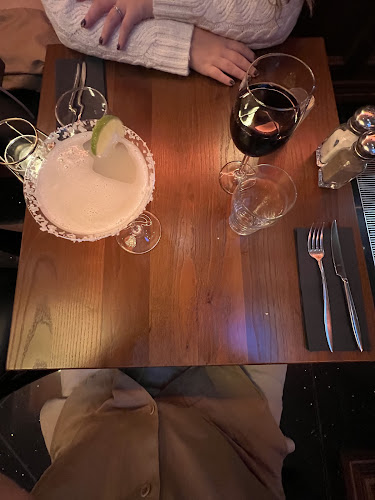 Barbeque Steakhouse & Bar - Gastronomi och hotellverksamhet