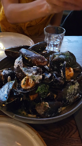 Sjöbaren Lorensberg - Gastronomi och hotellverksamhet