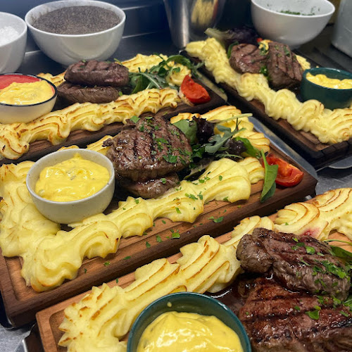 Bryggans kök & bar - Gastronomi och hotellverksamhet