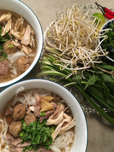 Bánh Mì King Stattena - Vietnamese Street Food - Gastronomi och hotellverksamhet