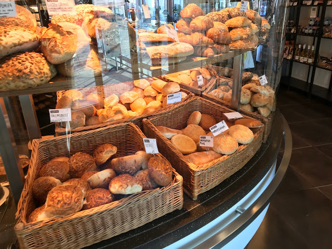 Opinii despre Björns konditori Vellinge în Vellinge - Gastronomi och hotellverksamhet