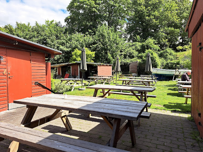 Blå Hoddans Fisk och Rökeri Phone number