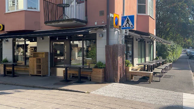 Reviews of Italienaren i Gubbängen in Enskede - Gastronomi och hotellverksamhet