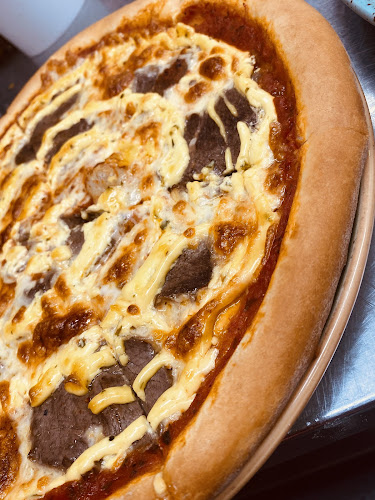 Pizzeria Ferrari - Gastronomi och hotellverksamhet