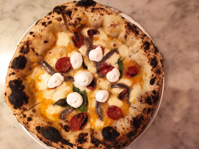 Bistro Leoparden - Gastronomi och hotellverksamhet