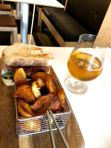 Restaurang Gato Pardo (fd) gondolino - Gastronomi och hotellverksamhet