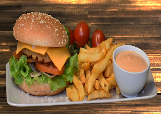 Reviews of Kebabnekajse Pizzeria in Umeå - Gastronomi och hotellverksamhet