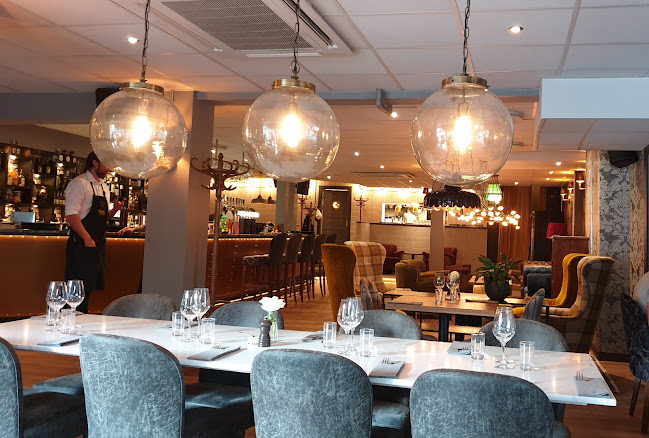 Rustik Kök & Bar - Gastronomi och hotellverksamhet