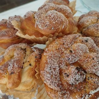 Reviews of Salsta Slottskafé in Vattholma - Gastronomi och hotellverksamhet