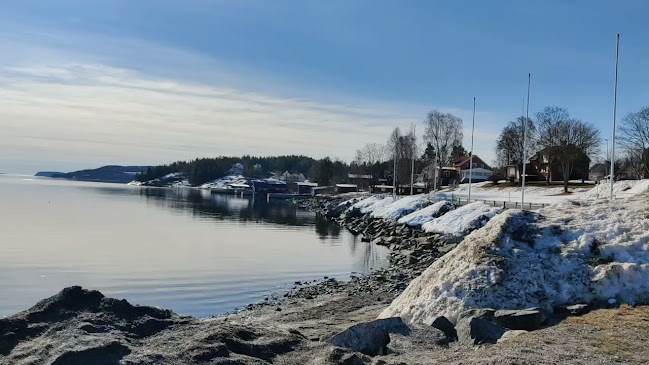 Opinii despre Kajkanten Restaurang B&B în Köpmanholmen - Gastronomi och hotellverksamhet