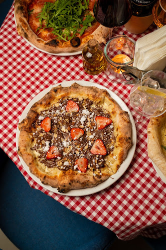 Reviews of Pitza in Stockholm - Gastronomi och hotellverksamhet