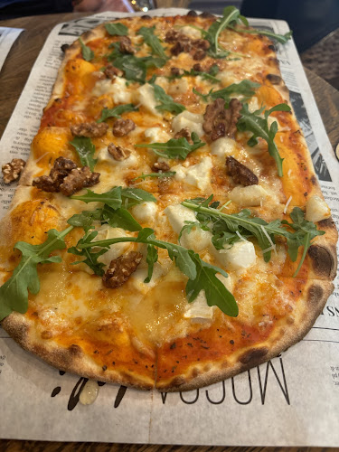 Opinii despre Mocca deli Västerås în Västerås - Gastronomi och hotellverksamhet