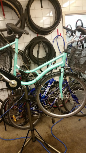 Opinii despre Lions Loppis în Göteborg - Gastronomi och hotellverksamhet