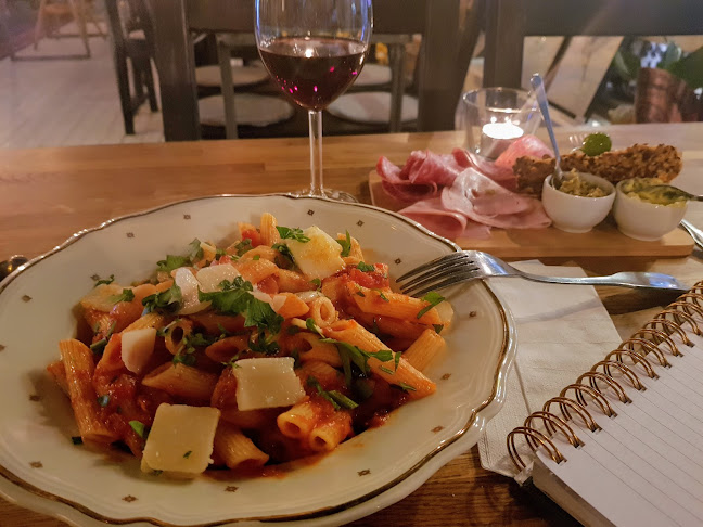 Reviews of Bar Solo in Göteborg - Gastronomi och hotellverksamhet