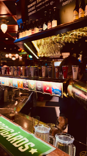 Akkurat Bar & Restaurang - Gastronomi och hotellverksamhet