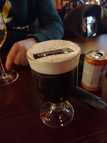 Churchill Arms - Gastronomi och hotellverksamhet