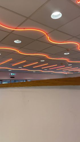 Max Burgers Open Times