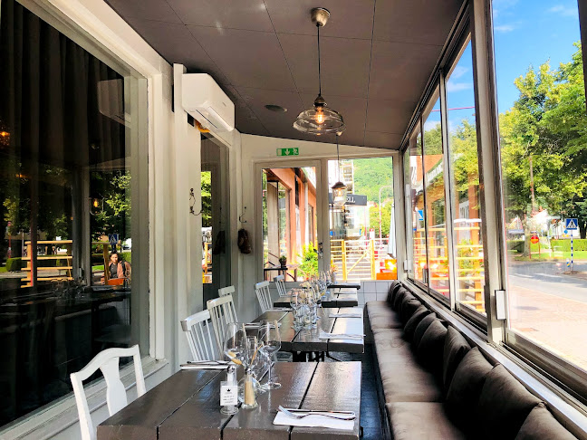 Restaurang Kakel - Gastronomi och hotellverksamhet