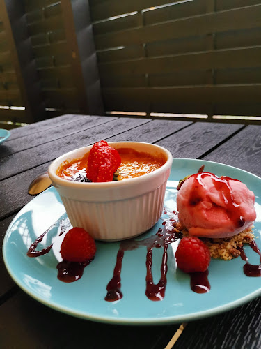 Comments and reviews of Aqua Restaurang & Bar - Hedåskiosken