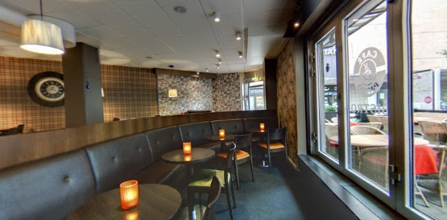 Opinii despre Bistro Café Pazzo în Gävle - Gastronomi och hotellverksamhet