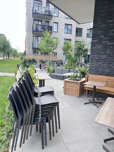 Graffiti Cafe - Gastronomi och hotellverksamhet