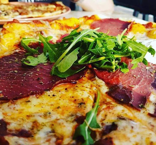 Cyrano Majorna - Gastronomi och hotellverksamhet