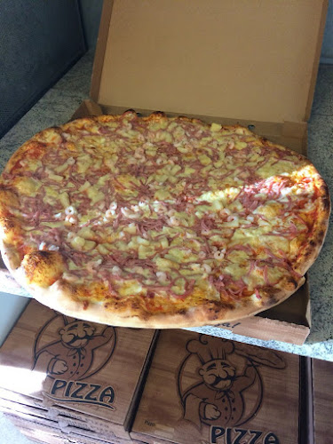 Opinii despre Tomtebo Älvans Pizzeria în Umeå - Gastronomi och hotellverksamhet