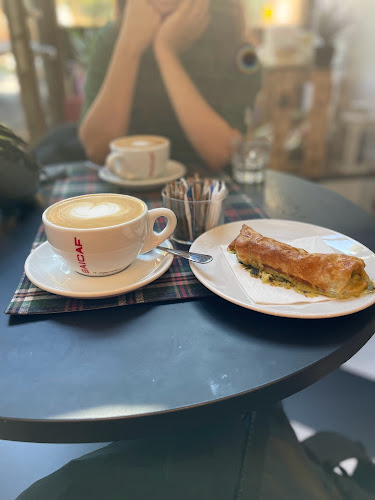 Lupin Caffetteria Phone number