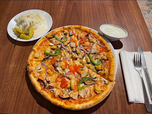 Opinii despre Pizzeria Victoria în Emmaboda - Gastronomi och hotellverksamhet