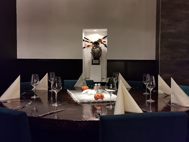 Black and White - Gastronomi och hotellverksamhet