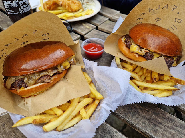 Falafel & Burgers - Malmö