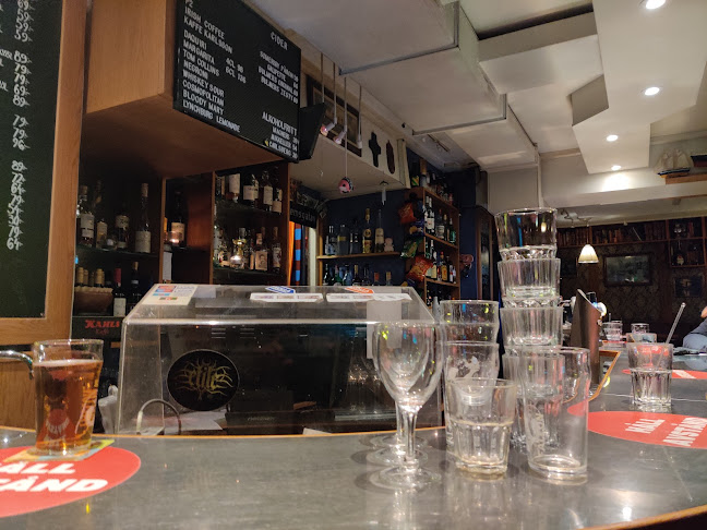 Notting Hill Phone number