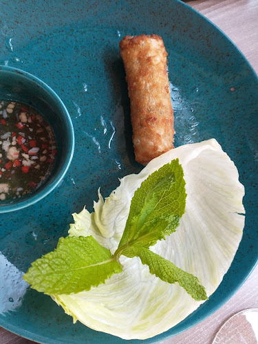Restaurang Springrolls - Gastronomi och hotellverksamhet