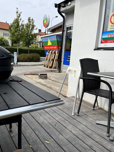 Pizzeria Triangeln - Gastronomi och hotellverksamhet