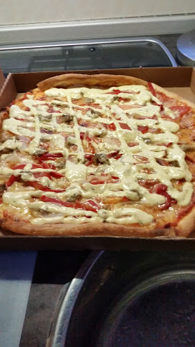 Bella Notte Pizzeria - Gastronomi och hotellverksamhet