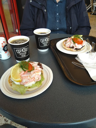 Comentarii opinii despre Kickis Corner Café