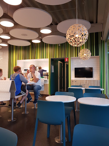 Comentarii opinii despre Max Burgers